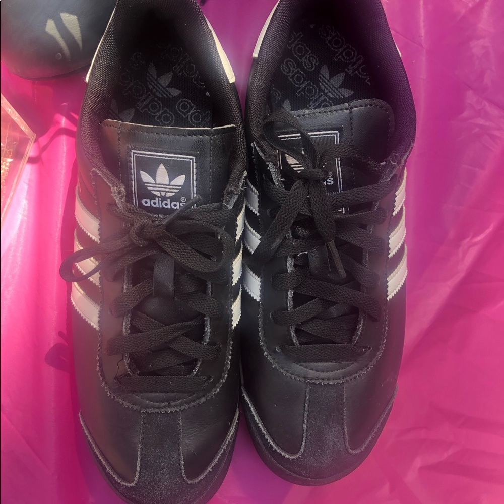 Adidas. Samoa.